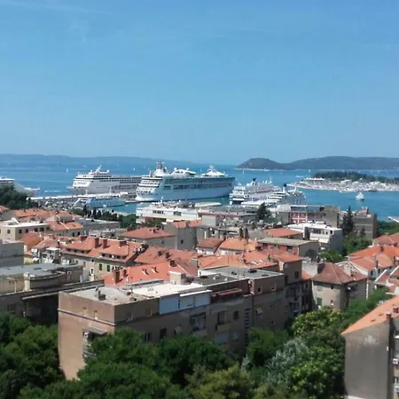 Sweet With Beautifull View Apartment Split