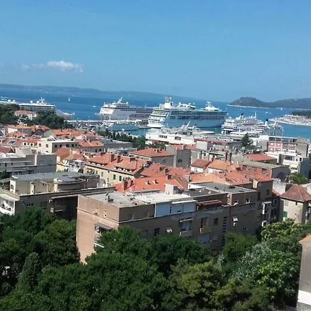 Sweet With Beautifull View Appartement Split