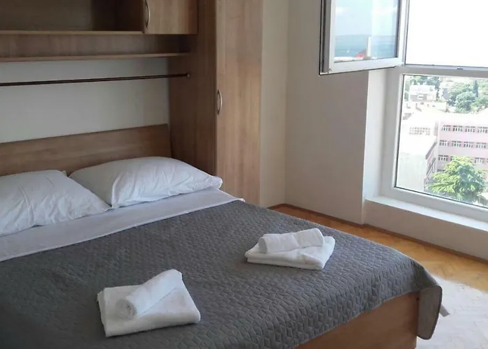 Sweet With Beautifull View * Split